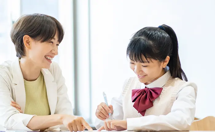 先生の手が届くキョリ